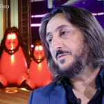 Alessandro Betti è il conduttore di Zero, il nuovo programma tv in onda su Rai 2 da stasera 4 maggio 2022